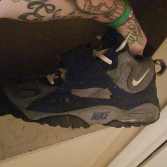 Nike turf shoes, WILL CONSIDER ALL OFFERS - Picture 1 of 4